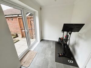 Breakfast Room - click for photo gallery